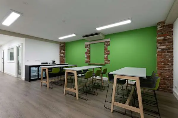 Case Study - Vetoquinol - Cafe Tables