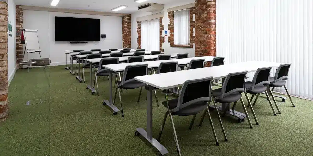 Case Study - Vetoquinol - Flip Top Tables